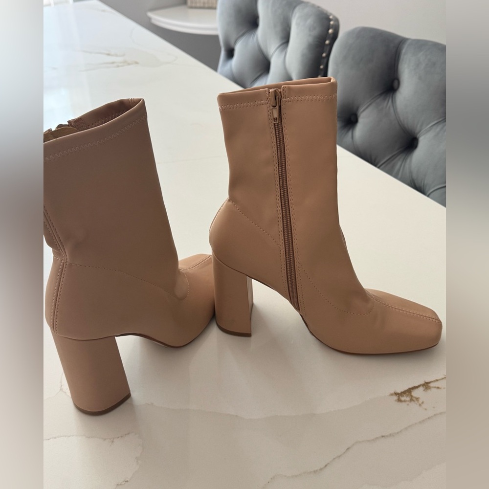 Women's Tan Block Heel Ankle Boots